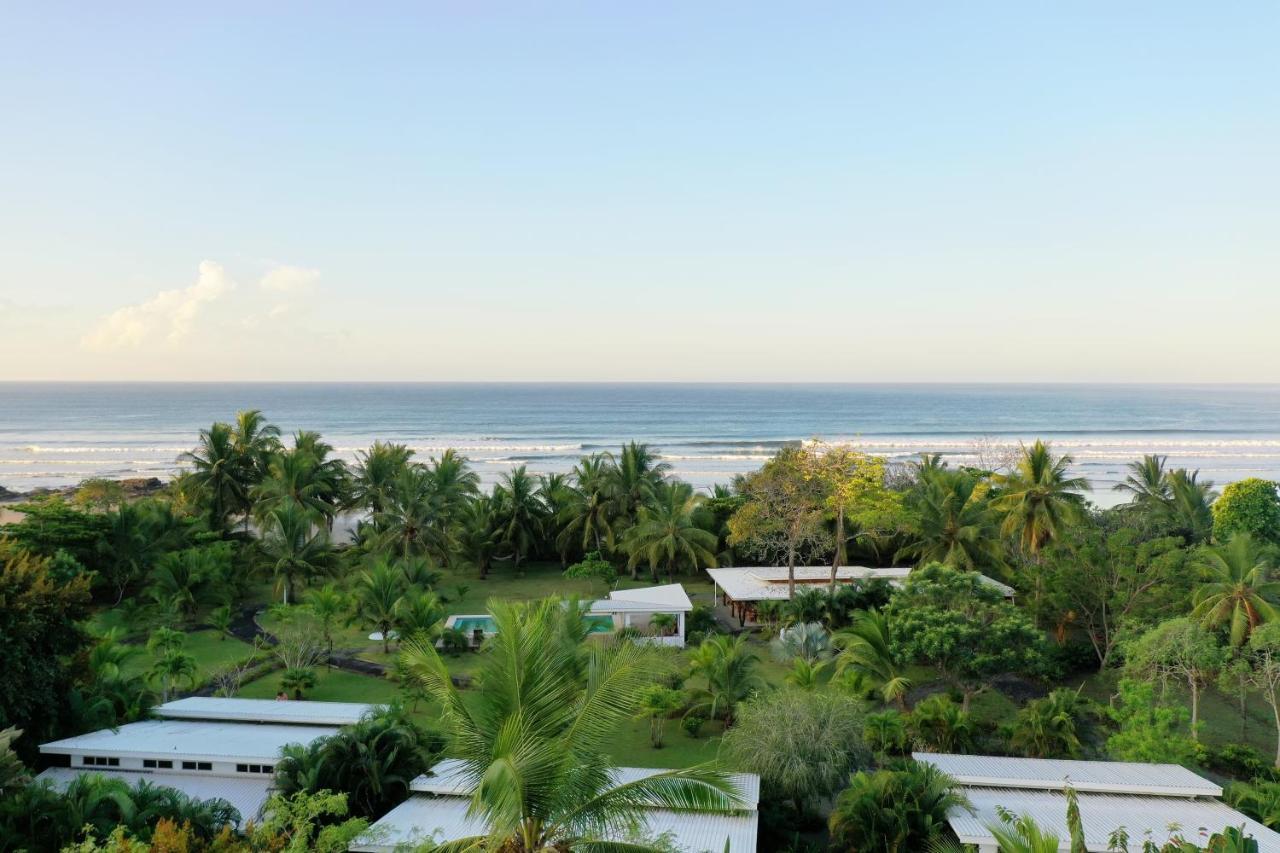 Salvatierra Beachfront Hotel Puerto Coyote Exterior photo