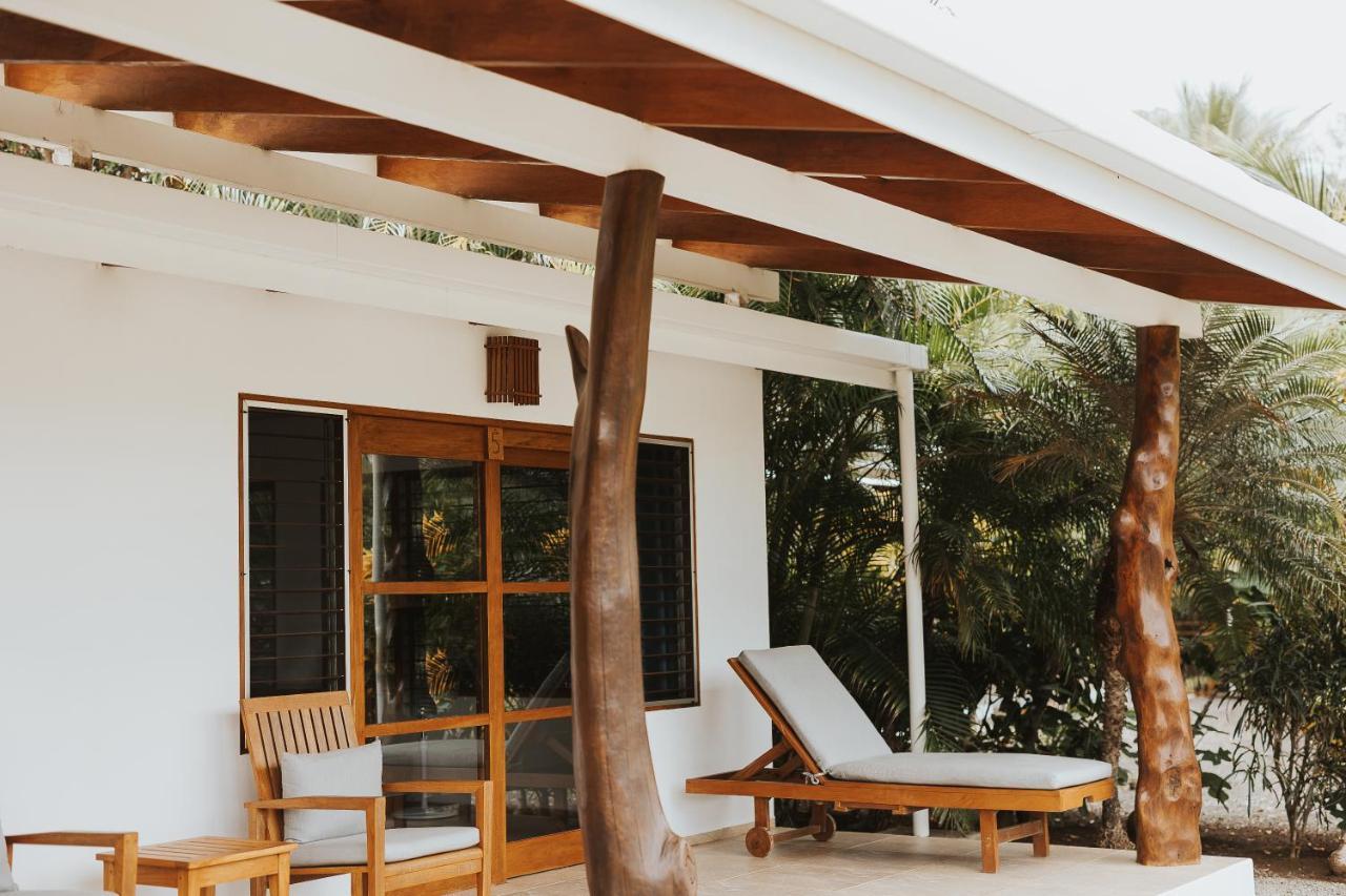Salvatierra Beachfront Hotel Puerto Coyote Exterior photo